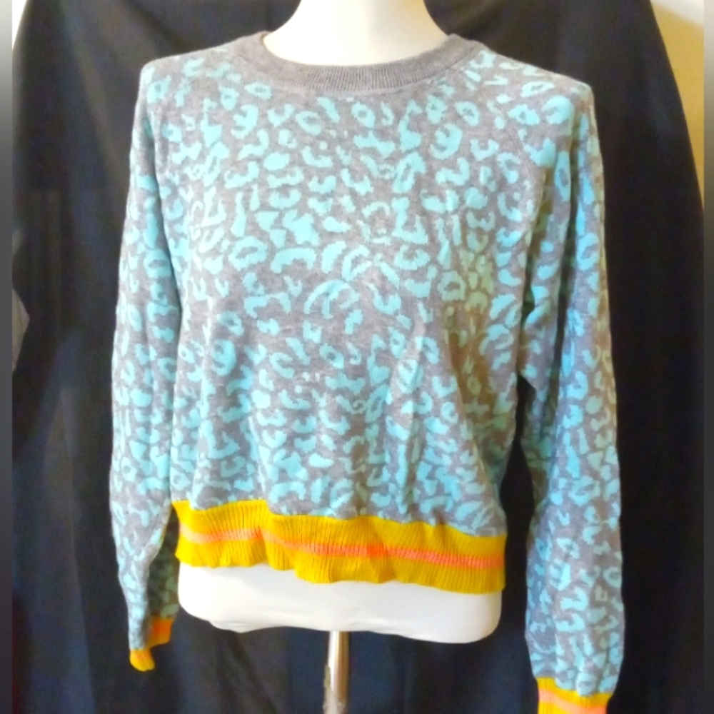 M) HTF/RARE Free People Wild Safari Animal Print Sweater